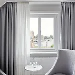 Duus Garni Hotel 3*